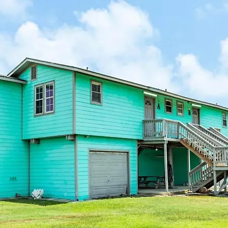 Cute Coastal Cottage! Just A Few Blocks To Beach, Gulf, Jetty And Splash Park!